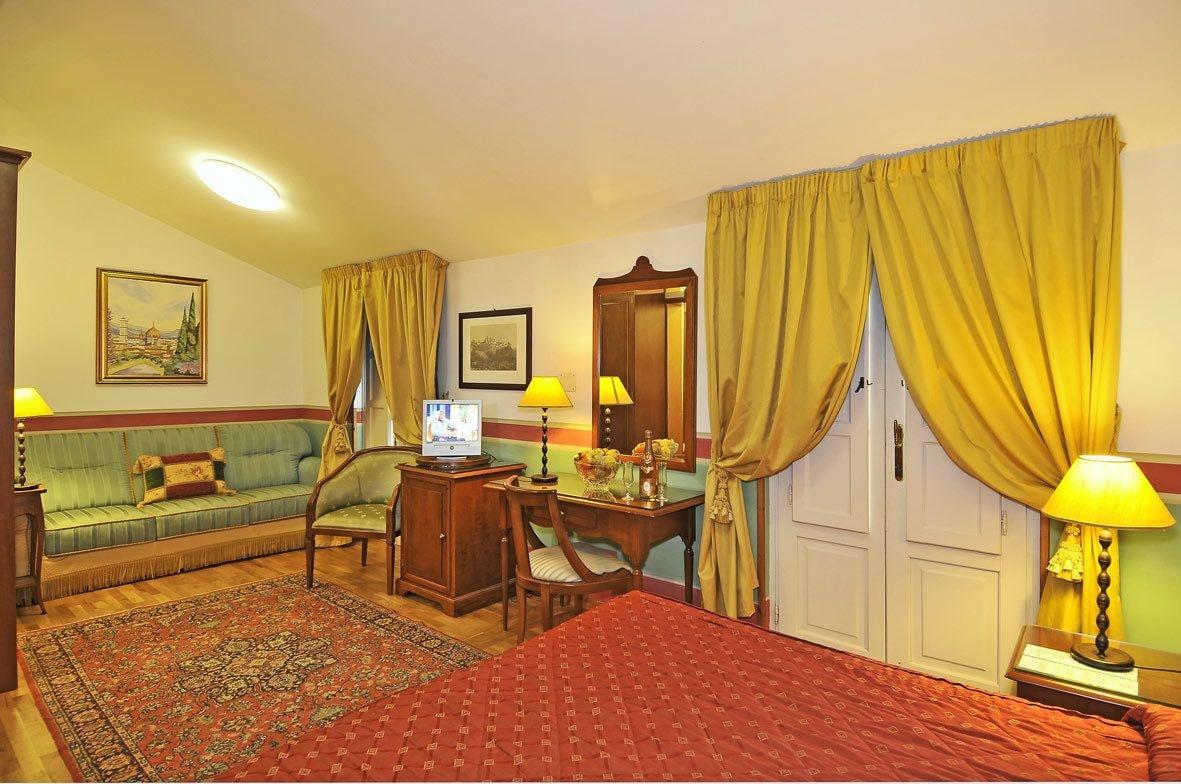 Hotel Europa Лидо Ди Камайоре Екстериор снимка