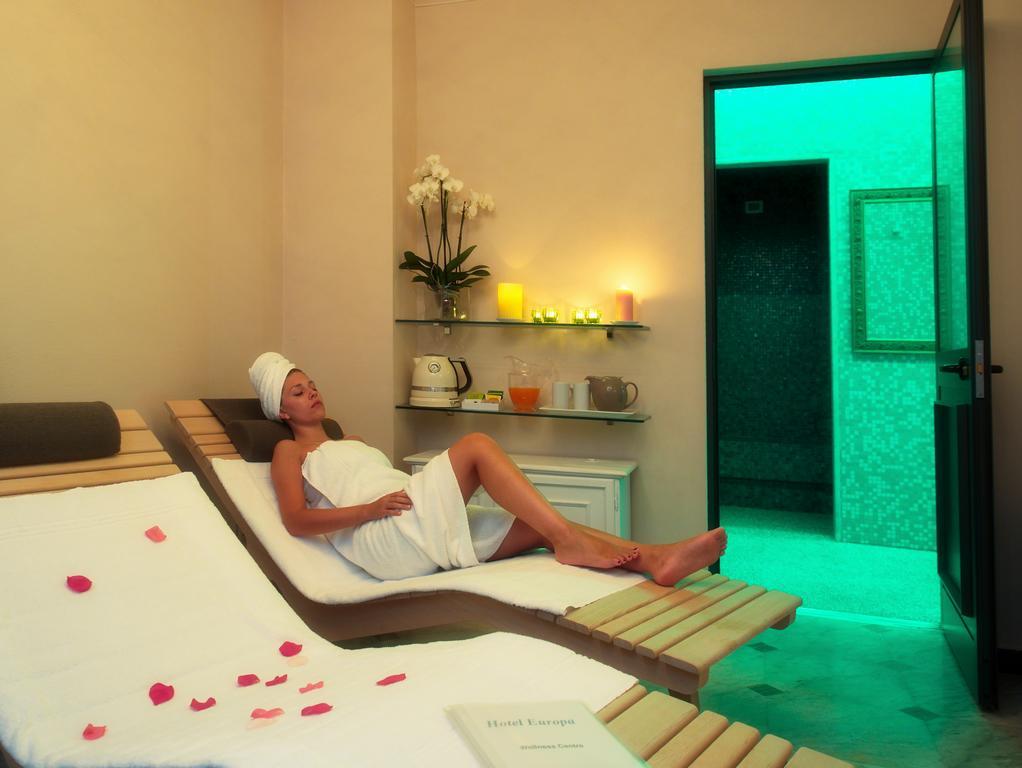 Hotel Europa Лидо Ди Камайоре Екстериор снимка