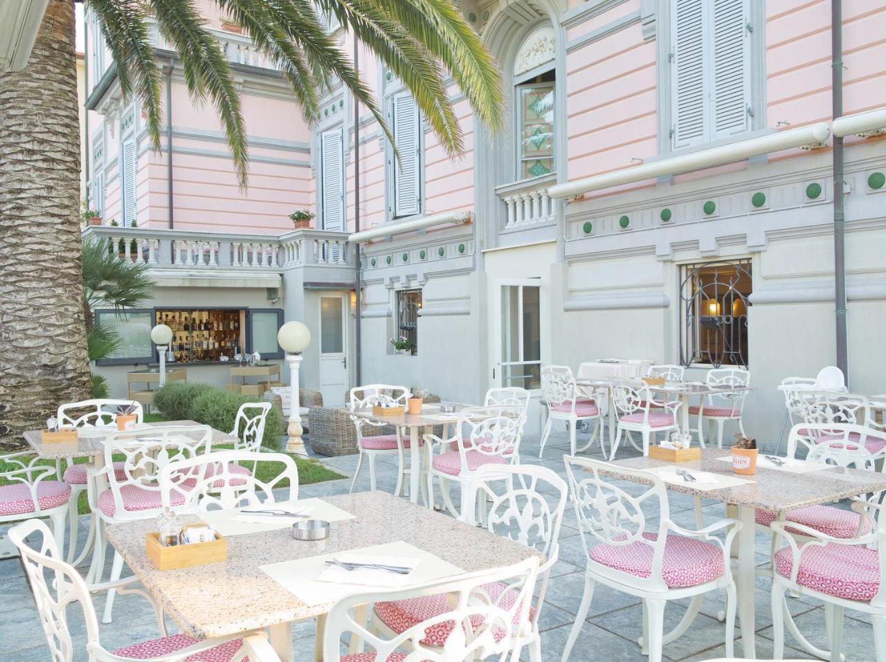 Hotel Europa Лидо Ди Камайоре Екстериор снимка